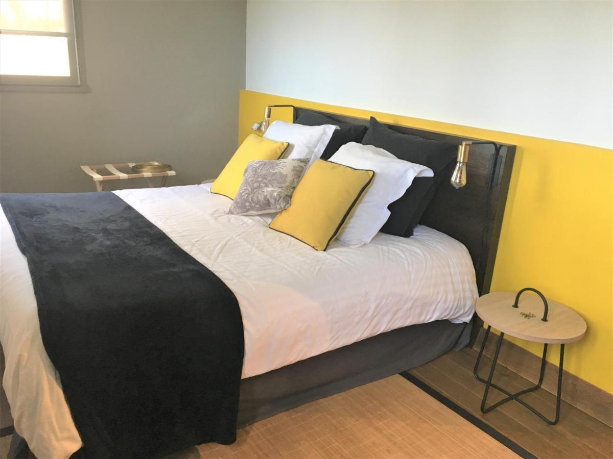 Le Logis De La Brumanderie - Saintes Fontcouverte  Zimmer foto